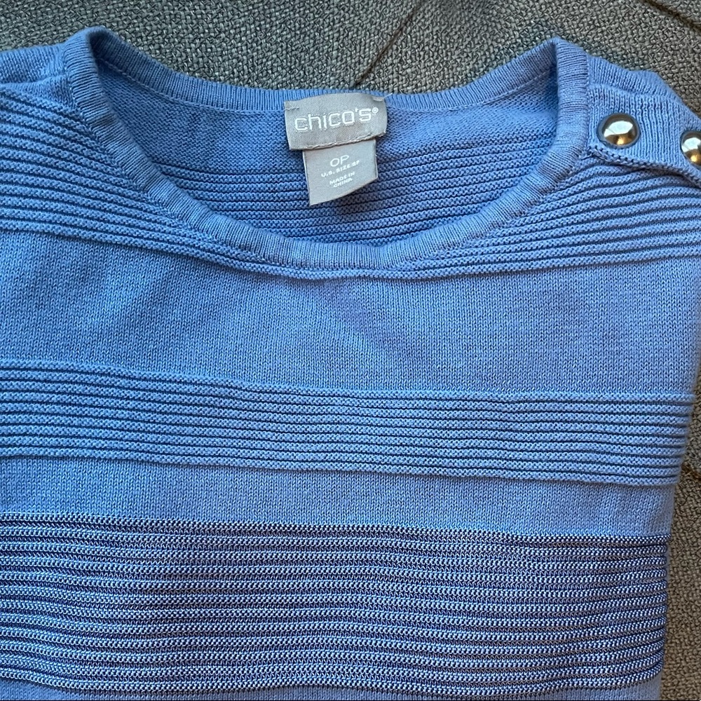 CHICO’S button shoulder petite pullover